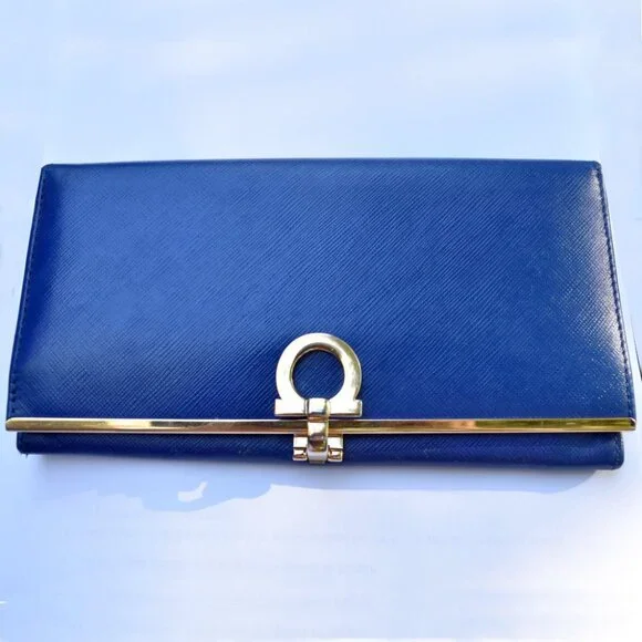 Salvatore Ferragamo Gancini Continental Wallet – Zaffiro Viola Blue - Picture 3 of 10